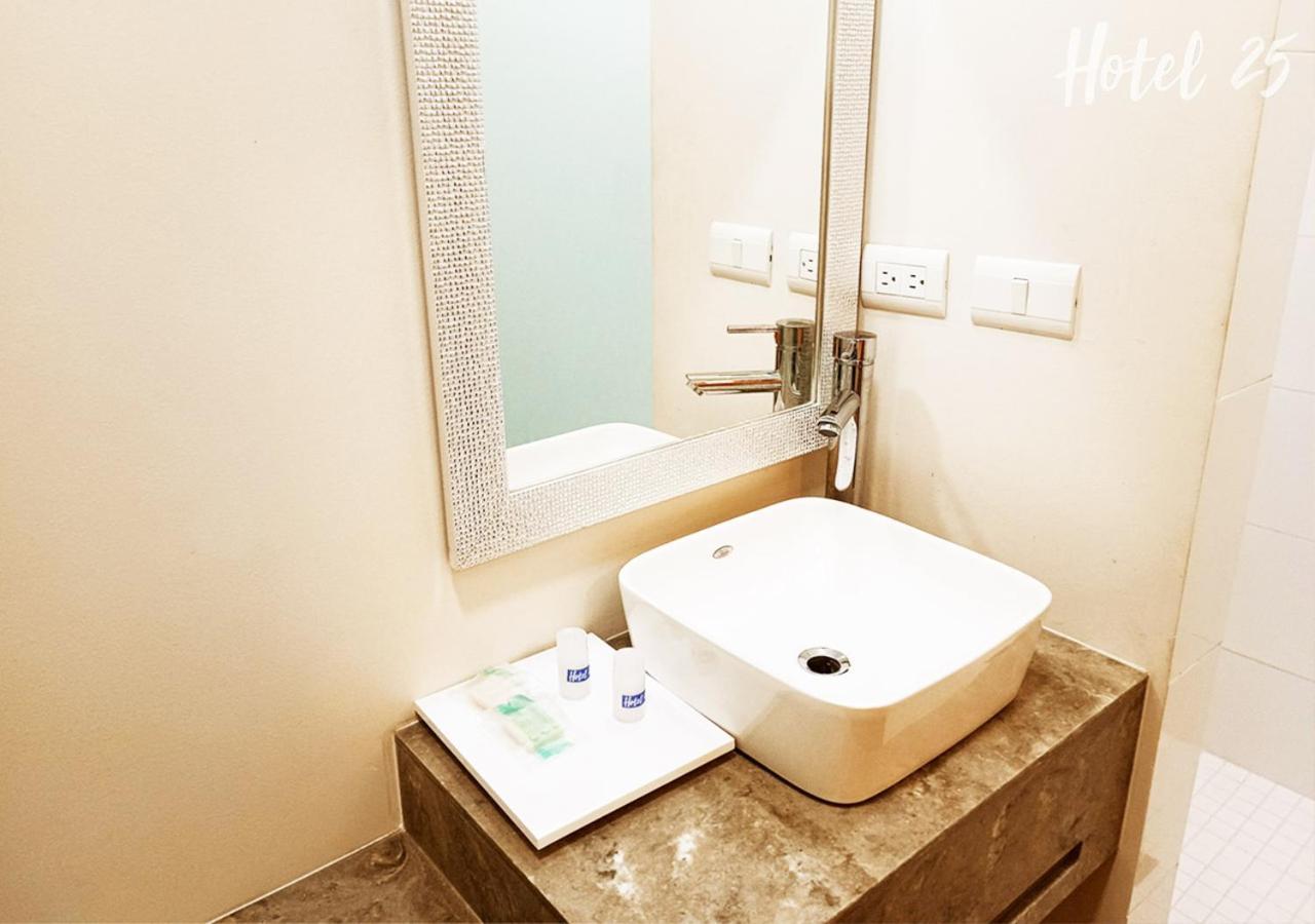 מונטריי Hotel25 מראה חיצוני תמונה