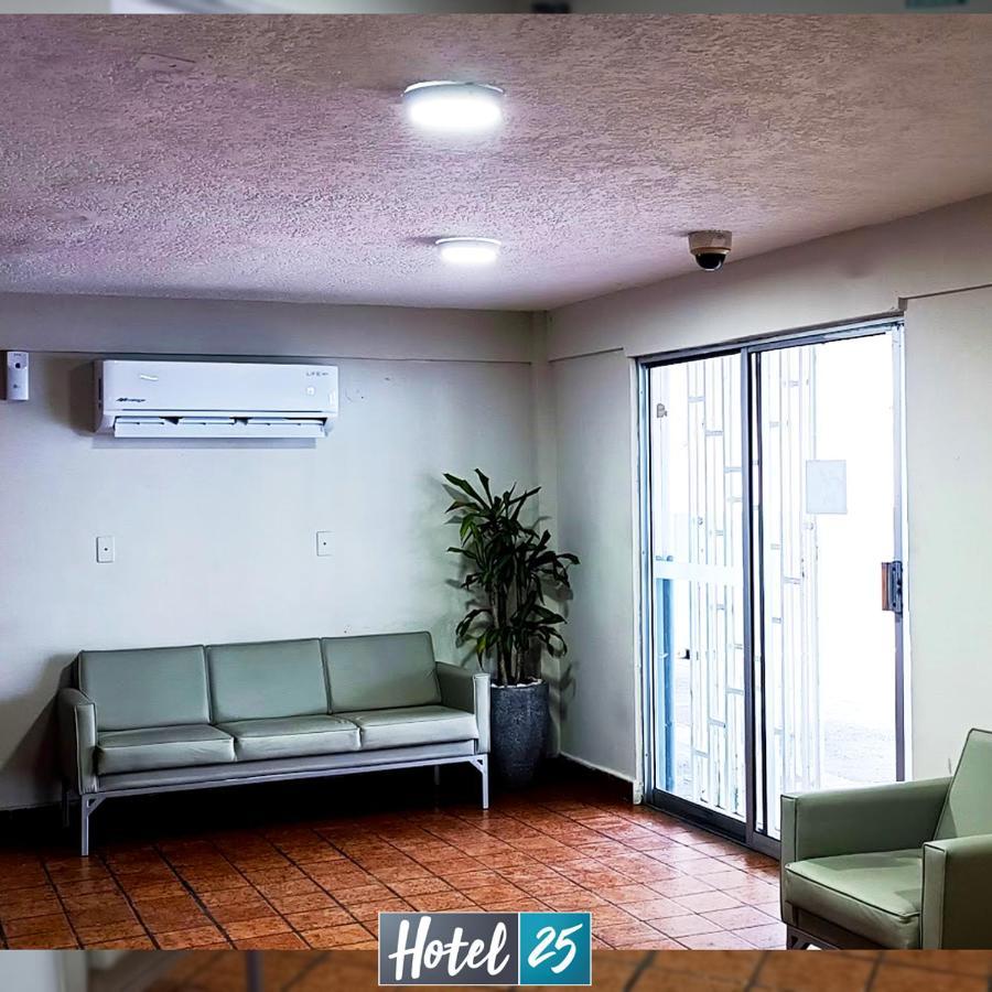 מונטריי Hotel25 מראה חיצוני תמונה